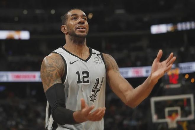 队伍战术需 队伍战术需