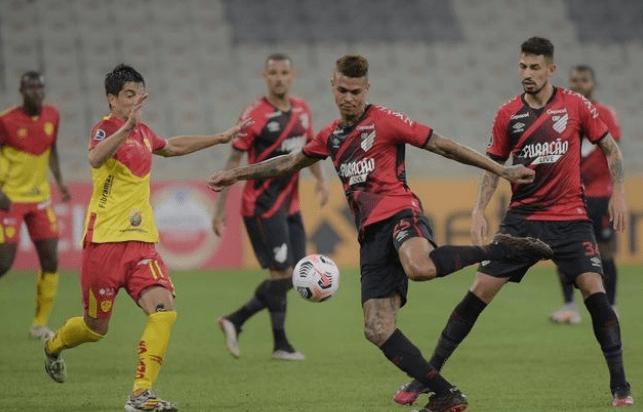 海牙在面对 海牙在面对