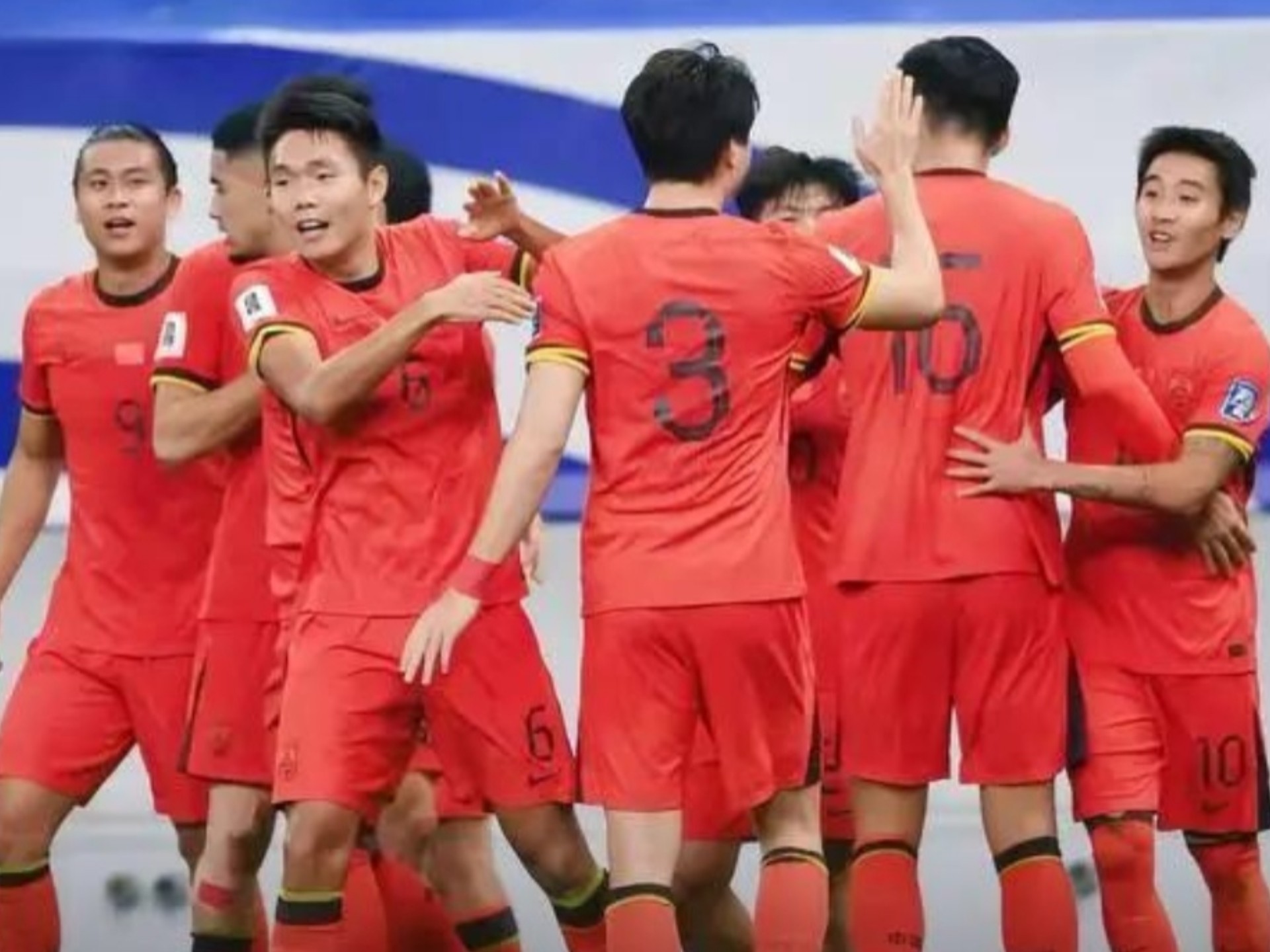 詹姆斯也贡 詹姆斯也贡